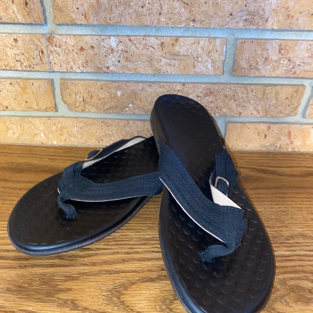 NIB Women's Sandals size 8-8.5